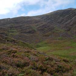 Rhingos Fawr south side showing 3 cols in west direction