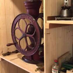 Live-Musik und Molasses-Kekse im Kochhaus. Wegen der chinesischen Köche gab es sogar einen Drehtisch