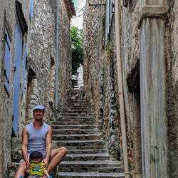 amitiés amicales 👋😉