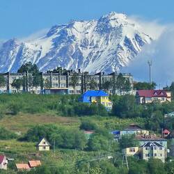 Housing styles and the mountain close by