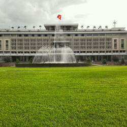 Der Palast von außen