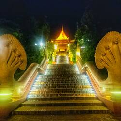Wat Phnom bei Nacht