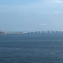 Bridge > Island > Underwater Tunnel