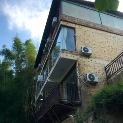 Unser Hotel von aussen