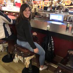 The saddle as a bar stool 🤠