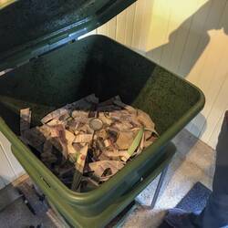 Auf der zweiten Vorführung wurden Wurmkisten erklärt.