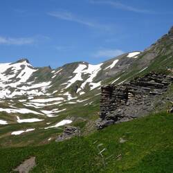 Hinten links der Gipfel...