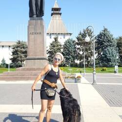 Sonnenhut und Pferdeschwanz.... das verrutscht immer wieder ...