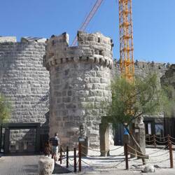 Massig thront Bodrums Johanniterburg
