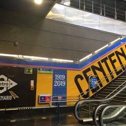 100 Jahre Metro am Flughafen