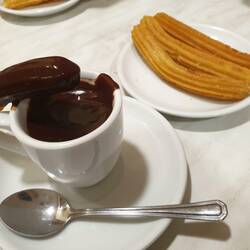 Zum Niederknien: Churos con Chocolate