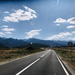 Der Start der Transfagarasan Straße, eine der schönsten Passstraßen der Welt