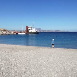 Sabine, Strand, Patagon und Frachter