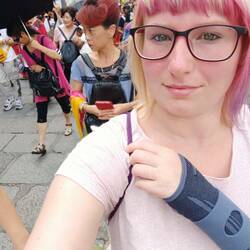 Armschutz mitten in den Chinesen