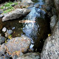 Aus fast jedem Wasserfall entsteht auch ein Flußlauf