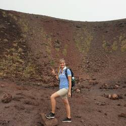 Inmitten des Kraters.