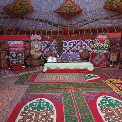 schön hergerichtete Ger aus Kasachstan