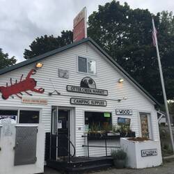 Mini-Supermarkt in "Otter-Creek" kurz vor Acadia
