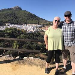 El Gastor in the background