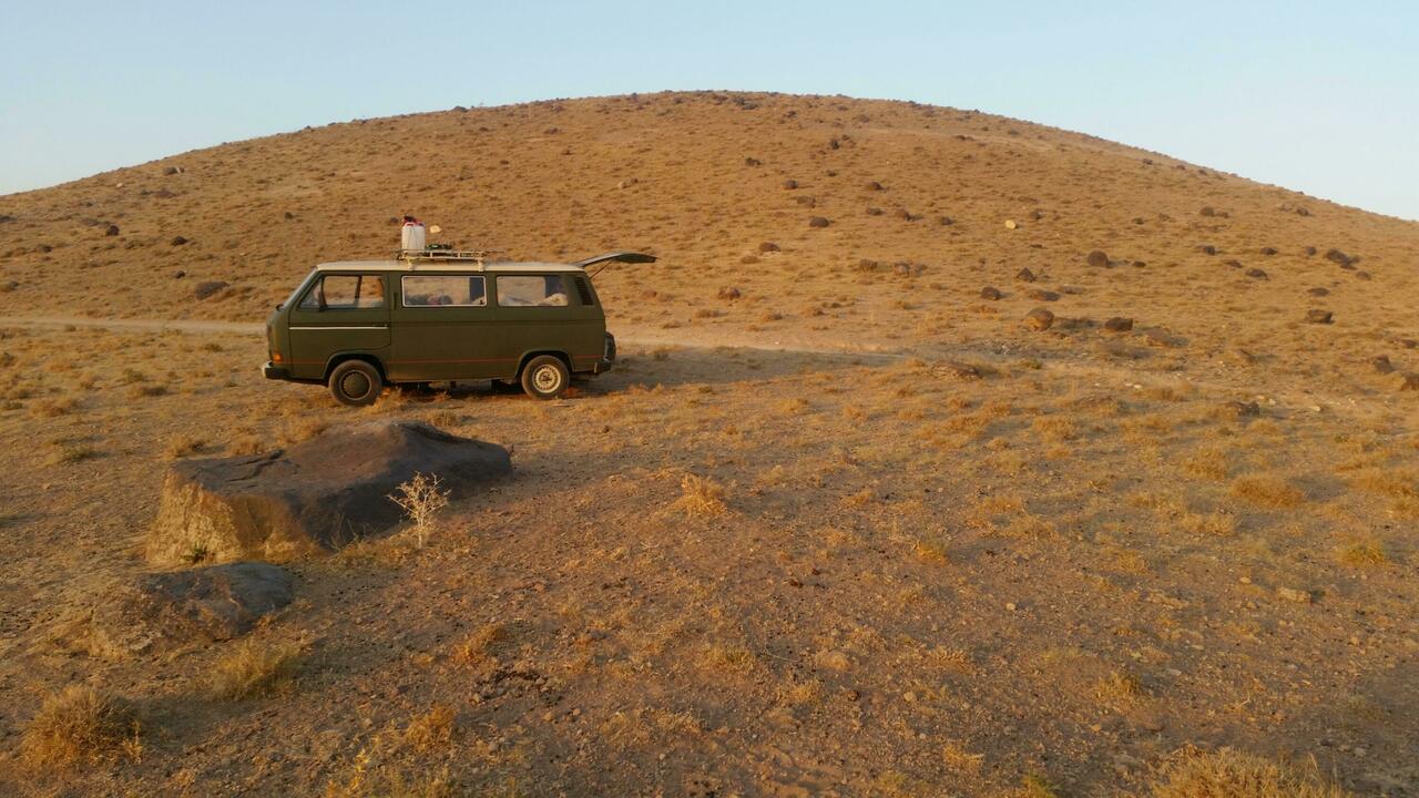 Kamin auf dem Weg nach Kandowan