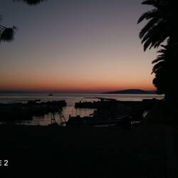 Links Peljesac, rechts Hvar