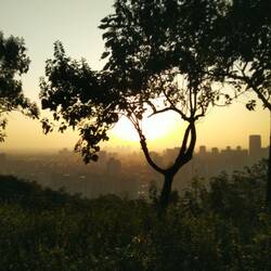 Lever de soleil dans le parc Lin Pin Shan
