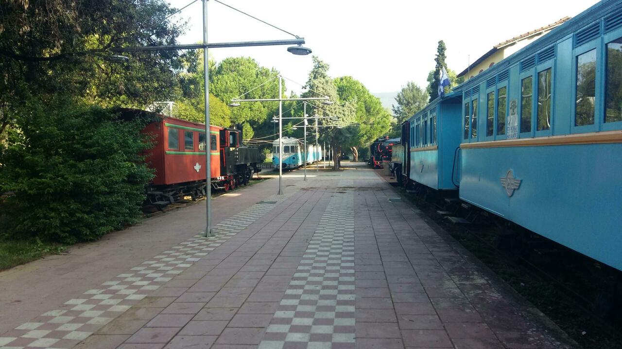 Ein Park als Eisenbahnmuseum