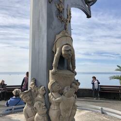 Motive an der Säule 🙈