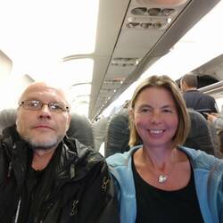 Im Flieger nach Hamburg