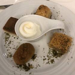 Dessert - tiny delicious sugar bombs!