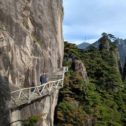 An der Steilklippe...