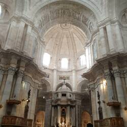 Die Kathedrale von Innen.