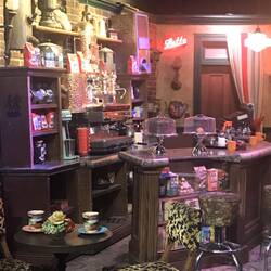 Friends set