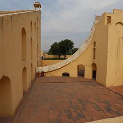 See the shadow - it tells you the time