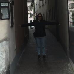 Anne wanted me to drive through this lane/arch-way and I nearly did!!!