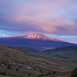 Der Ätna ist dann kurz vor Sonnenuntergang auch noch zu sehen