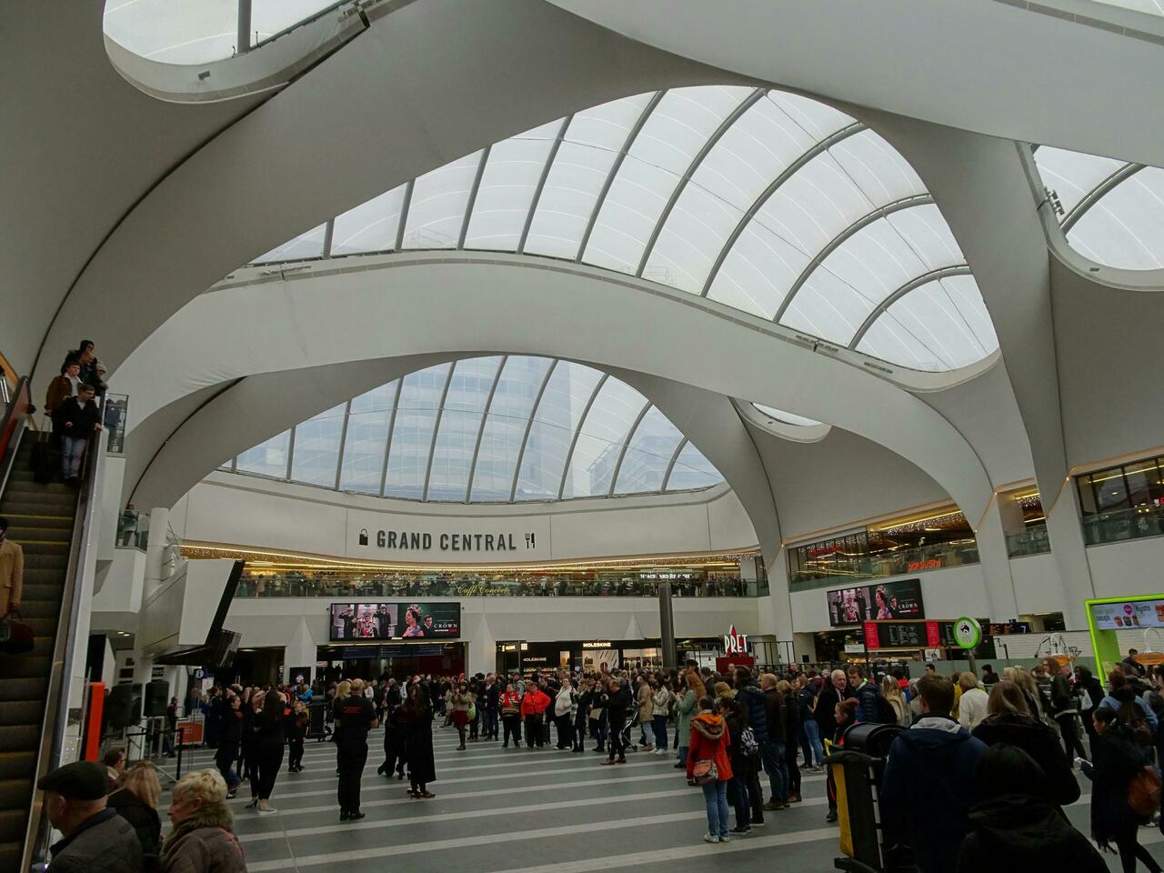 Der Hauptbahnhof von innen