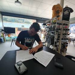 Marvin verkauft seine Seele 🤣🧜‍♂️