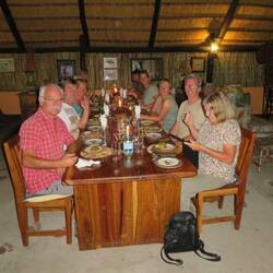 Abendessen mit anderen Gästen