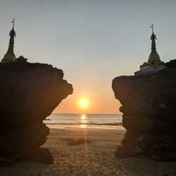 Die Pagoden im Abendlicht...