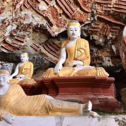Buddhas und Fresken soweit das Auge reicht...