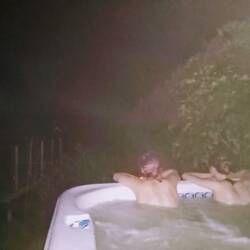 Sternschnuppenschauen aus dem Whirlpool 💫