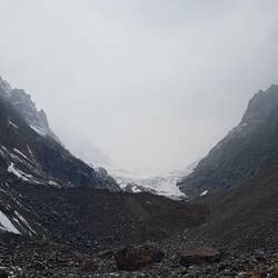 Der Chalaadi-Gletscher