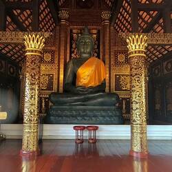 Oftmals lohnen sich die Blicke ins Innere