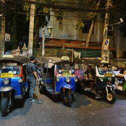 Tuck Tucks warten schon..😂