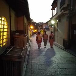 Walking in Gion