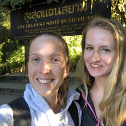 Bea und ich am höchsten Punkt Thailands