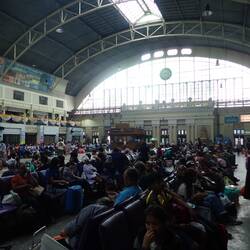 Hua Lampthong Station
