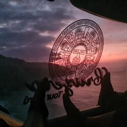 Im Bus, 2.Stock, ganz vorne. Es geht im Sonnenaufgang Richtung Arequipa, so genial. Kaum mit einem Bild zu bes