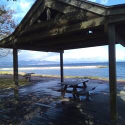 Lieu de pique-nique idéal mais ce n'est pas encore l'heure de m'arrêter